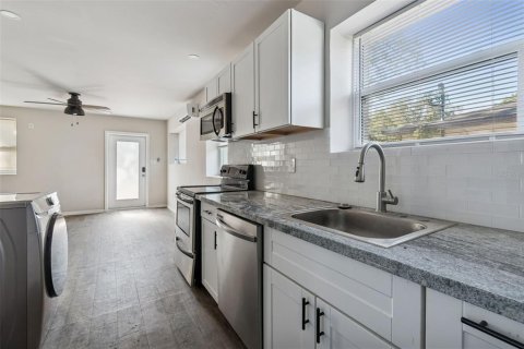 Apartment in Tampa, Florida 2 bedrooms, 92.9 sq.m. № 2099963 - photo 2