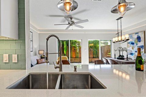 Copropriété à vendre à Fort Lauderdale, Floride: 3 chambres, 165.92 m2 № 2087406 - photo 13