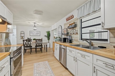 Villa ou maison à vendre à Spring Hill, Floride: 3 chambres, 142.51 m2 № 2429230 - photo 16