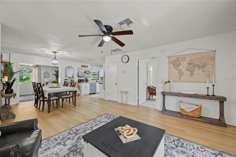 Villa ou maison à vendre à Spring Hill, Floride: 3 chambres, 142.51 m2 № 2429230 - photo 6