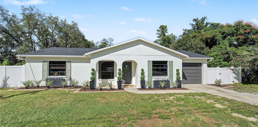 Villa ou maison à Spring Hill, Floride 3 chambres, 142.51 m2 № 2429230