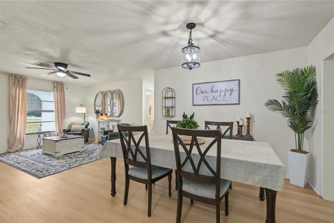 Villa ou maison à vendre à Spring Hill, Floride: 3 chambres, 142.51 m2 № 2429230 - photo 9