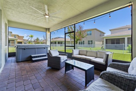 Casa en venta en Port St. Lucie, Florida, 3 dormitorios, 179.86 m2 № 2190240 - foto 5