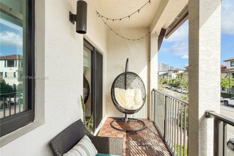 Touwnhouse à vendre à Doral, Floride: 3 chambres, 259.1 m2 № 2034816 - photo 20