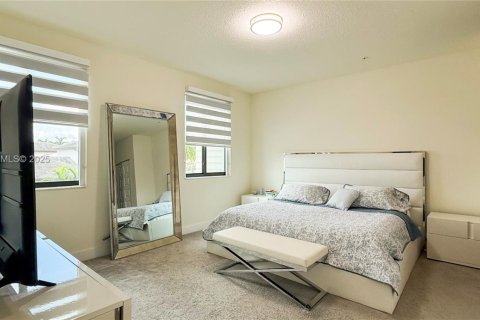 Touwnhouse à vendre à Doral, Floride: 3 chambres, 259.1 m2 № 2034816 - photo 26