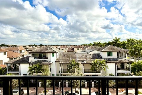 Touwnhouse à vendre à Doral, Floride: 3 chambres, 259.1 m2 № 2034816 - photo 8