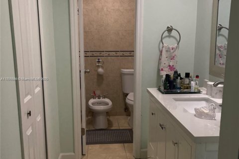 Villa ou maison à vendre à Miami, Floride: 3 chambres, 123 m2 № 1742349 - photo 6