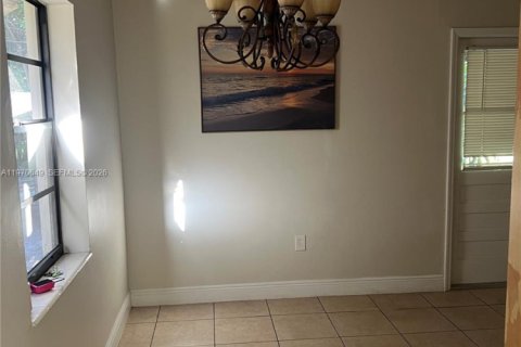 House in Homestead, Florida 3 bedrooms, 103.68 sq.m. № 2031338 - photo 5