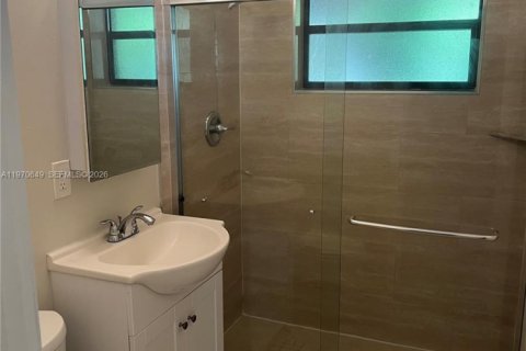 House in Homestead, Florida 3 bedrooms, 103.68 sq.m. № 2031338 - photo 10