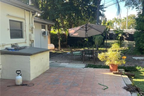 House in Homestead, Florida 3 bedrooms, 103.68 sq.m. № 2031338 - photo 16