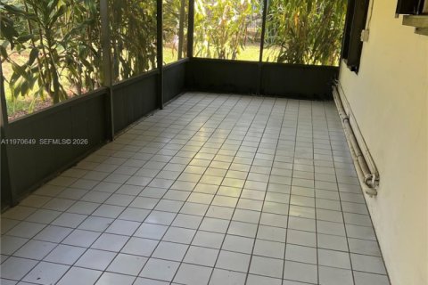 House in Homestead, Florida 3 bedrooms, 103.68 sq.m. № 2031338 - photo 15
