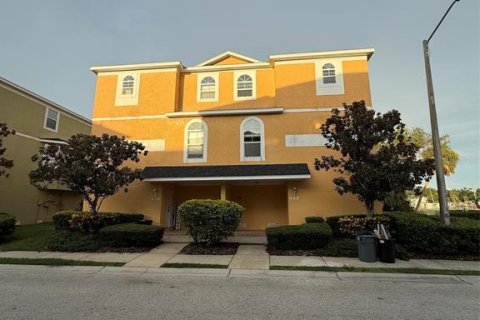 Touwnhouse à Tarpon Springs, Floride 4 chambres, 166.57 m2 № 2324329