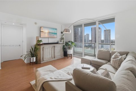 Condominio en venta en Miami, Florida, 2 dormitorios, 116.69 m2 № 1964202 - foto 5
