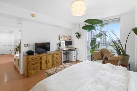 Condominio en venta en Miami, Florida, 2 dormitorios, 116.69 m2 № 1964202 - foto 15