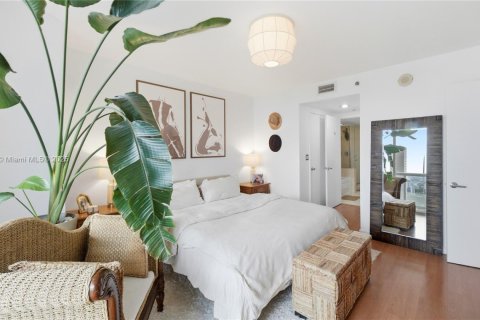 Condominio en venta en Miami, Florida, 2 dormitorios, 116.69 m2 № 1964202 - foto 14