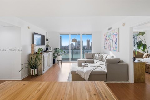 Condominio en venta en Miami, Florida, 2 dormitorios, 116.69 m2 № 1964202 - foto 6