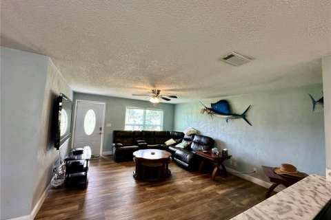 Villa ou maison à vendre à Astor, Floride: 3 chambres, 104.05 m2 № 1902111 - photo 6