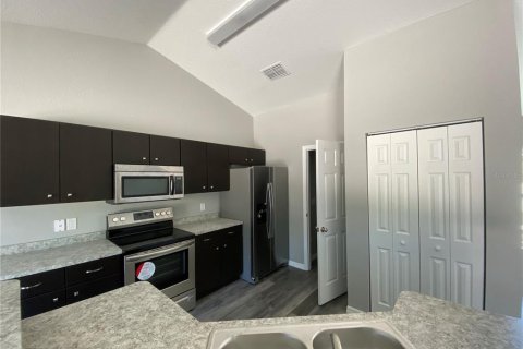 Villa ou maison à louer à Ocala, Floride: 3 chambres, 131.55 m2 № 2433607 - photo 8