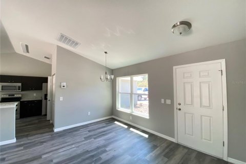 Villa ou maison à louer à Ocala, Floride: 3 chambres, 131.55 m2 № 2433607 - photo 2