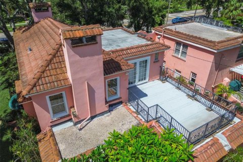 House in Saint Petersburg, Florida 3 bedrooms, 288.65 sq.m. № 1873827 - photo 29