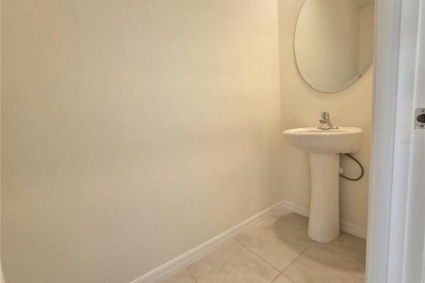 Adosado en alquiler en Howey-in-the-Hills, Florida, 3 dormitorios, 155.43 m2 № 2106759 - foto 10