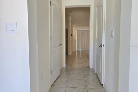Adosado en alquiler en Howey-in-the-Hills, Florida, 3 dormitorios, 155.43 m2 № 2106759 - foto 7