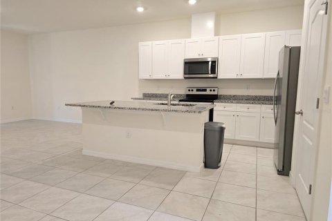 Adosado en alquiler en Howey-in-the-Hills, Florida, 3 dormitorios, 155.43 m2 № 2106759 - foto 11