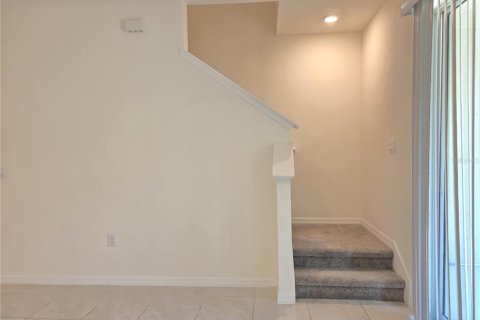 Adosado en alquiler en Howey-in-the-Hills, Florida, 3 dormitorios, 155.43 m2 № 2106759 - foto 16