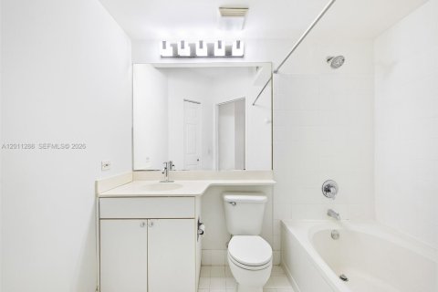 Condominio en venta en Sunny Isles Beach, Florida, 2 dormitorios, 95.13 m2 № 2076672 - foto 13