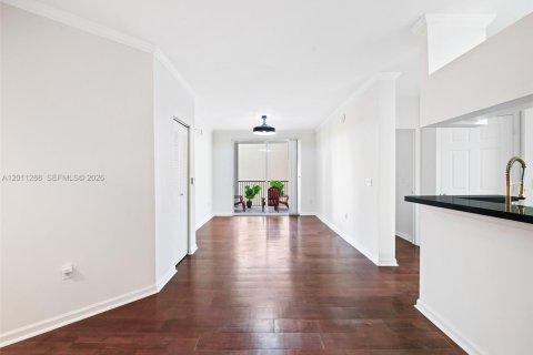 Condominio en venta en Sunny Isles Beach, Florida, 2 dormitorios, 95.13 m2 № 2076672 - foto 3