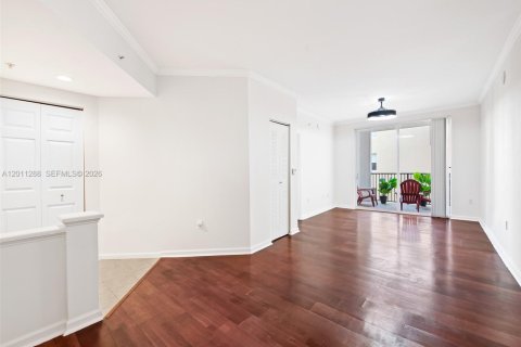 Condominio en venta en Sunny Isles Beach, Florida, 2 dormitorios, 95.13 m2 № 2076672 - foto 4