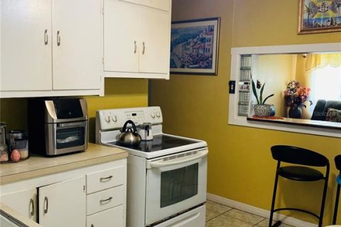 Casa en venta en Lakeland, Florida, 2 dormitorios, 78.78 m2 № 1822396 - foto 2