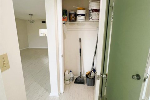 Condo in Coconut Creek, Florida, 2 bedrooms  № 2250063 - photo 23