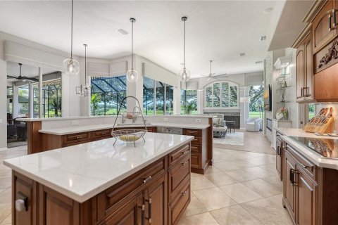 Villa ou maison à vendre à Sarasota, Floride: 4 chambres, 356.09 m2 № 2398984 - photo 16