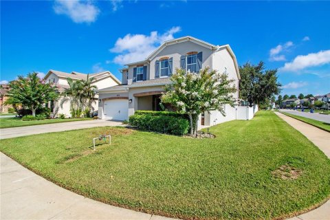 House in Minneola, Florida 4 bedrooms, 266.26 sq.m. № 1911281 - photo 30