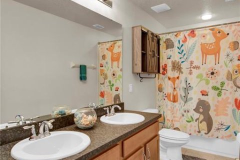 House in Minneola, Florida 4 bedrooms, 266.26 sq.m. № 1911281 - photo 25