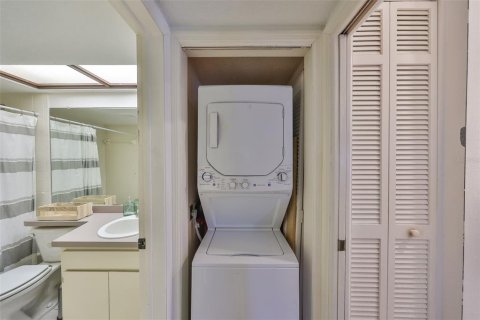Condo in Tampa, Florida, 1 bedroom  № 1588794 - photo 21