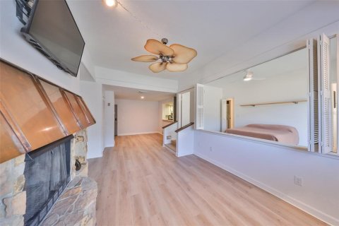Condo in Tampa, Florida, 1 bedroom  № 1588794 - photo 15