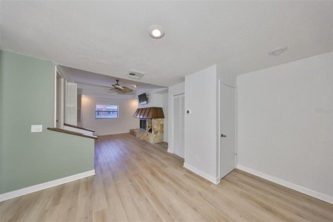 Condo in Tampa, Florida, 1 bedroom  № 1588794 - photo 9