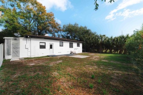 Villa ou maison à vendre à Tampa, Floride: 3 chambres, 121.89 m2 № 2144000 - photo 2