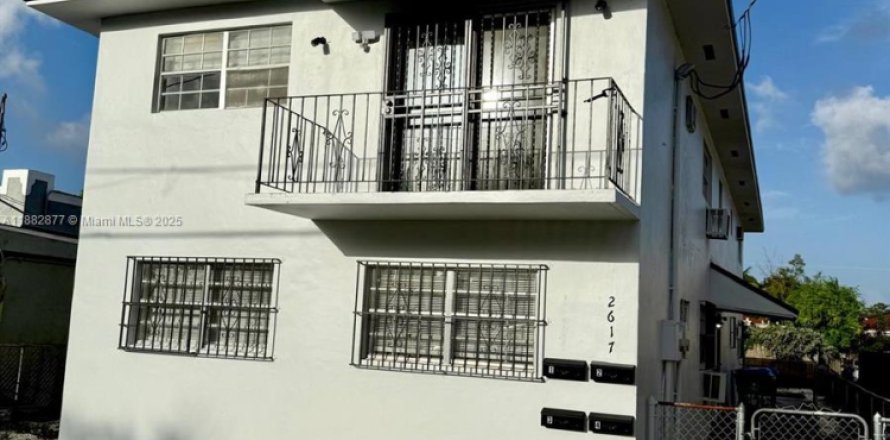 Villa ou maison à Miami, Floride 2 chambres, 69.68 m2 № 1940950