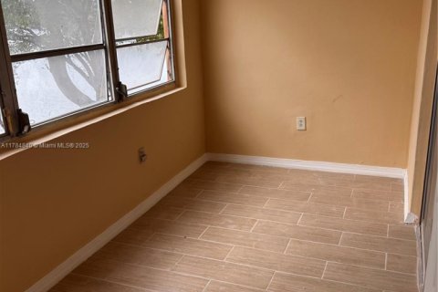 Condominio en venta en Miami, Florida, 1 dormitorio, 78.97 m2 № 1864186 - foto 7