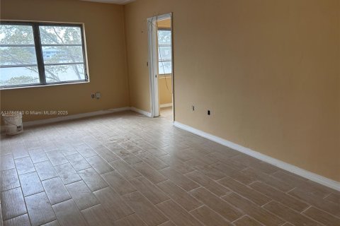 Condominio en venta en Miami, Florida, 1 dormitorio, 78.97 m2 № 1864186 - foto 5