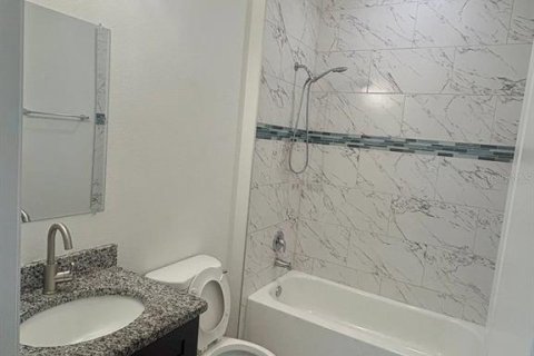Villa ou maison à louer à Ocala, Floride: 4 chambres, 146.79 m2 № 2302222 - photo 6