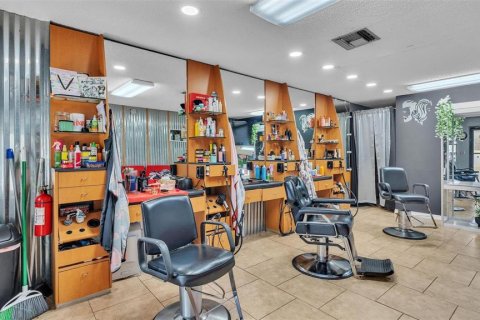 Commercial property in Crystal River, Florida 427.26 sq.m. № 1333877 - photo 12