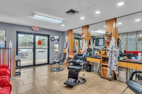 Commercial property in Crystal River, Florida 427.26 sq.m. № 1333877 - photo 10