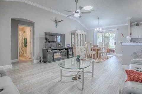 Villa ou maison à vendre à The Villages, Floride: 3 chambres, 129.32 m2 № 1911742 - photo 10