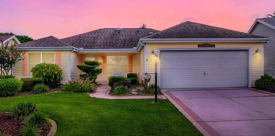 Villa ou maison à The Villages, Floride 3 chambres, 129.32 m2 № 1911742