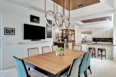 House in Jupiter, Florida 5 bedrooms, 325.16 sq.m. № 2180209 - photo 24