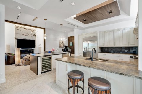 House in Jupiter, Florida 5 bedrooms, 325.16 sq.m. № 2180209 - photo 23